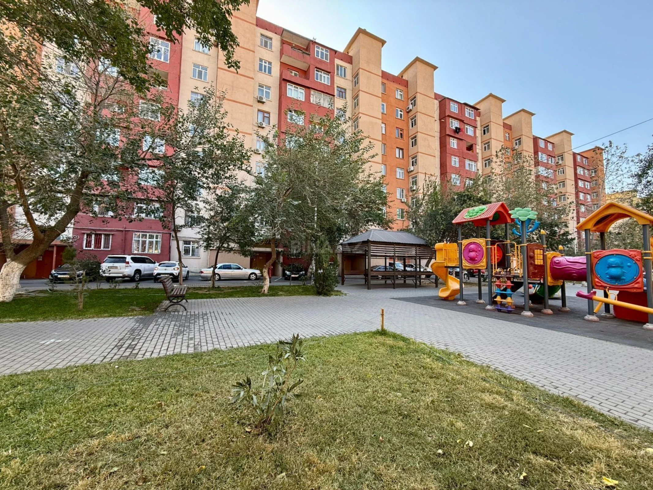 Satılır 3 otaqlı mənzil 60 m²