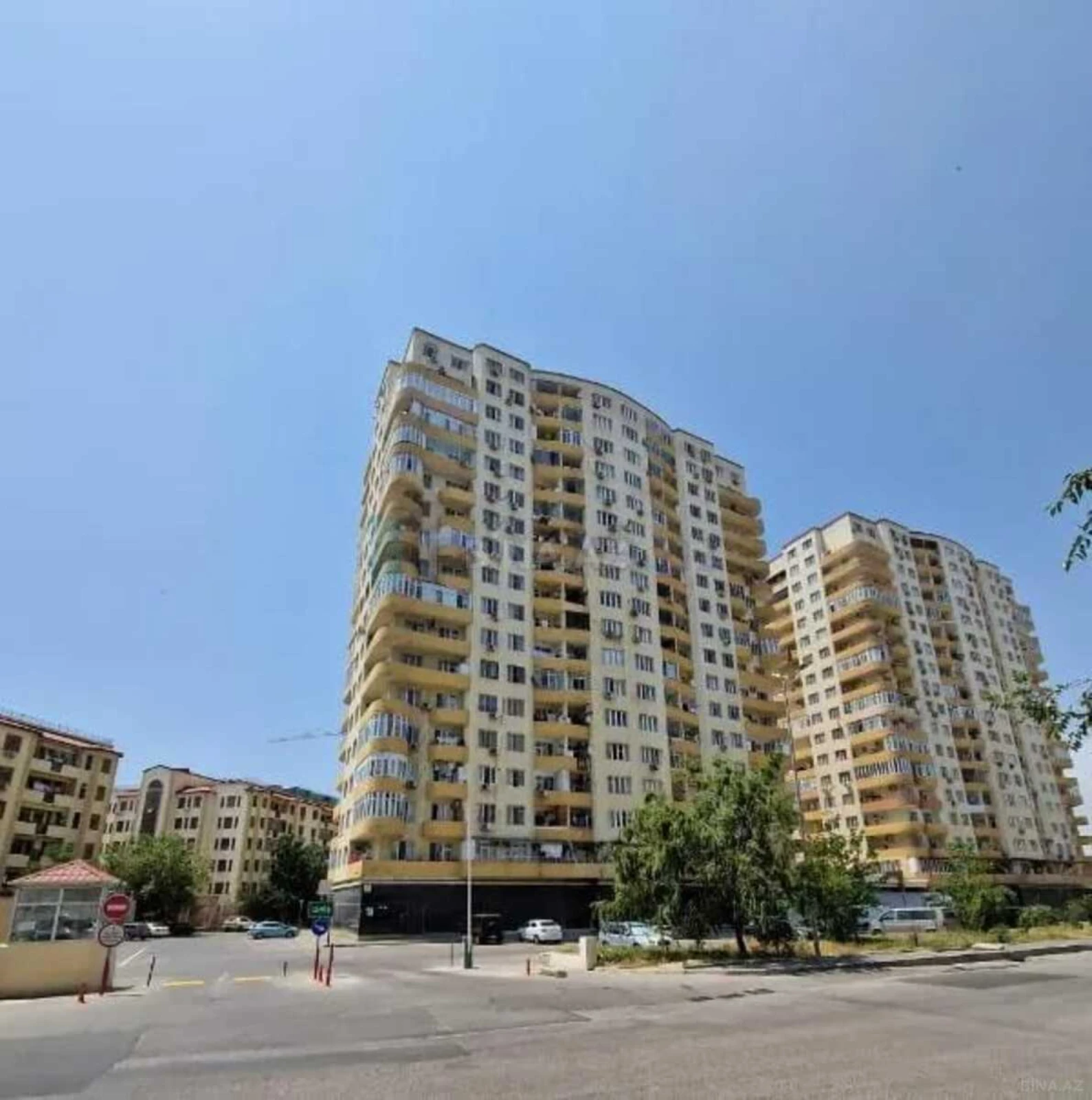 Satılır 2 otaqlı mənzil 70 m²