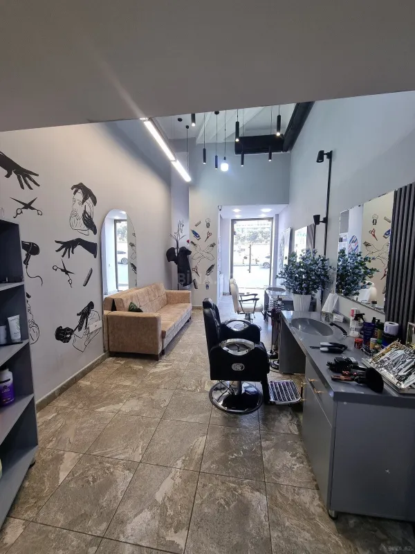 Satılır obyekt 65 m²