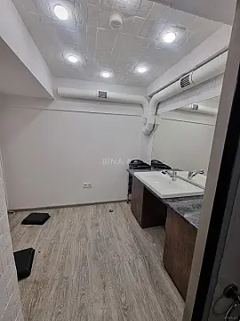 Satılır obyekt 65 m²