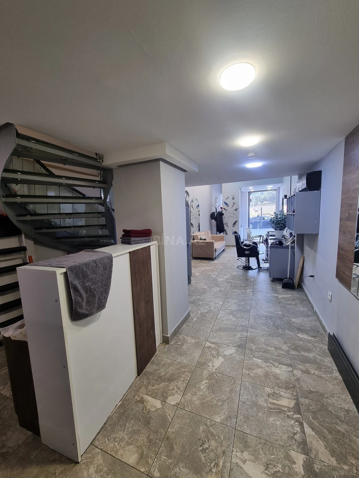 Satılır obyekt 65 m²