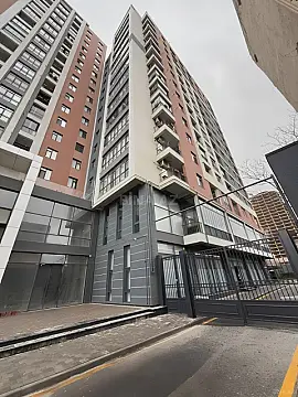 Satılır 4 otaqlı mənzil 224 m² — Bakı 4 otaq 224.00 m²