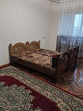 Kirayə verilir 4 otaqlı mənzil 110 m²