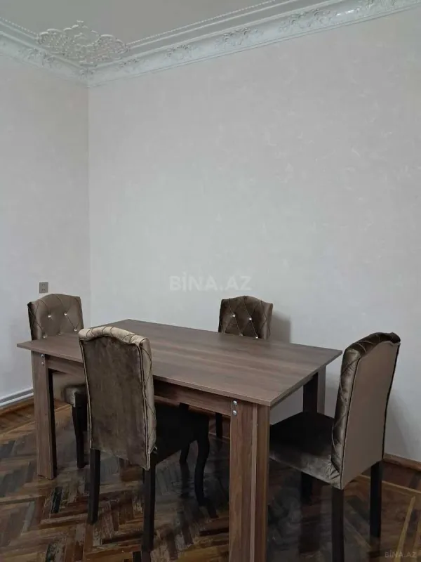 Kirayə verilir 4 otaqlı mənzil 110 m²