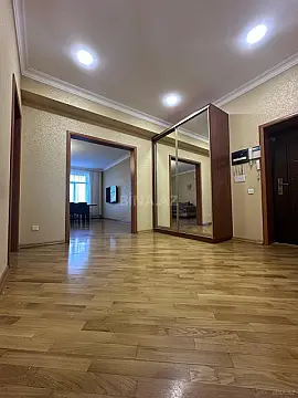 Kirayə verilir 3 otaqlı mənzil 120 m² — Bakı, Xətai 3 otaq 120.00 m²