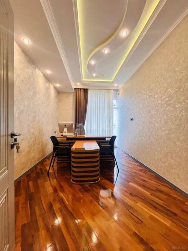 Satılır 3 otaqlı mənzil 120 m²