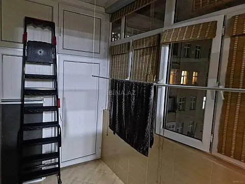 Kirayə verilir 3 otaqlı mənzil 150 m²