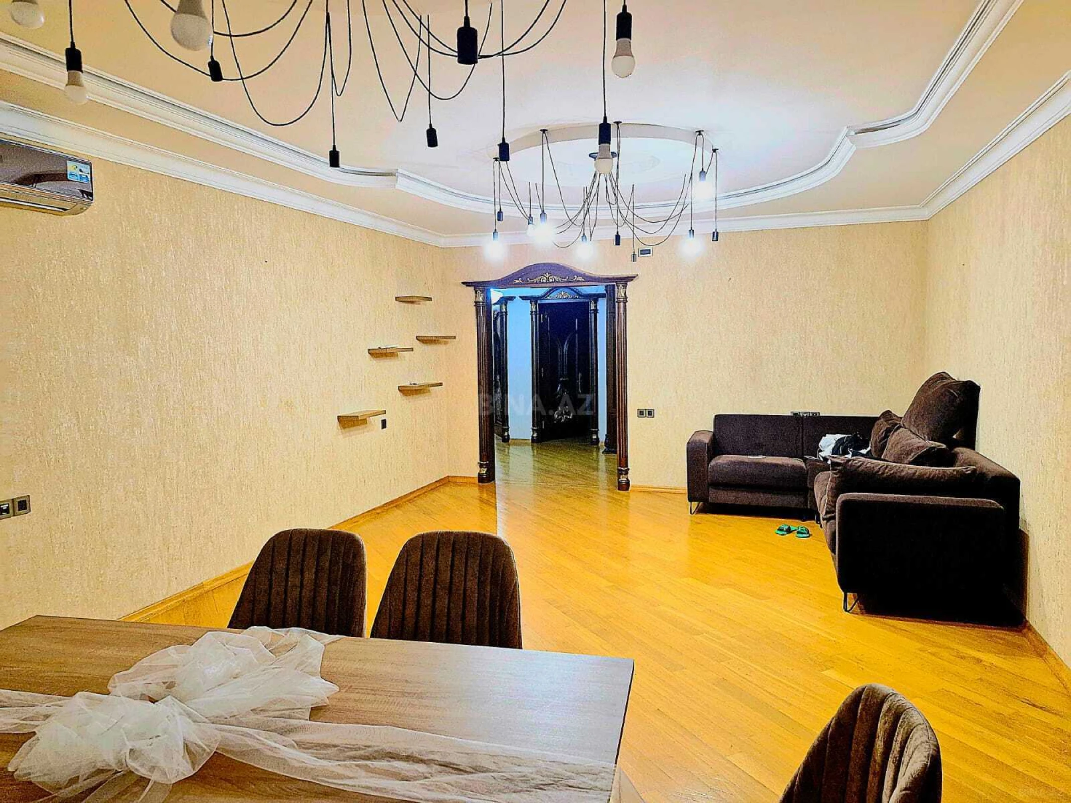 Kirayə verilir 3 otaqlı mənzil 150 m²