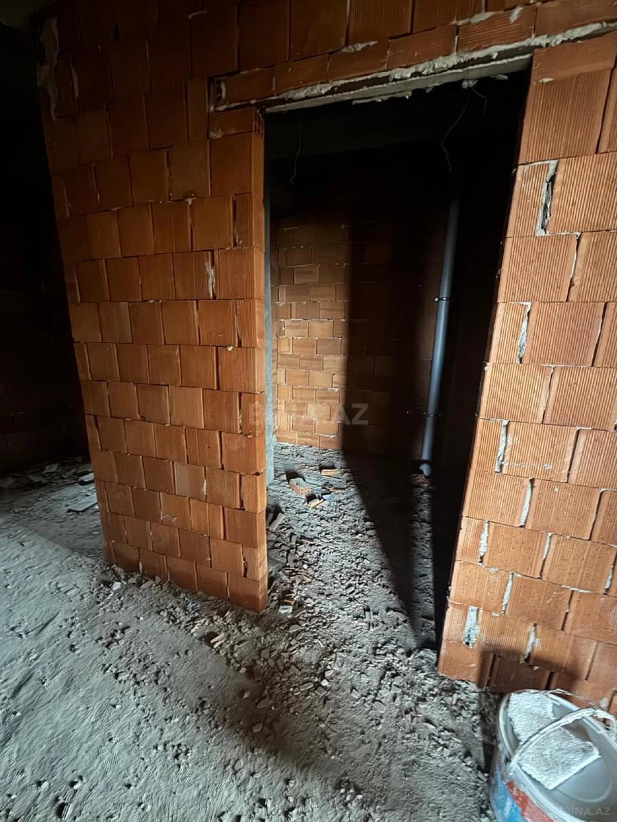 Satılır 4 otaqlı mənzil 110 m²