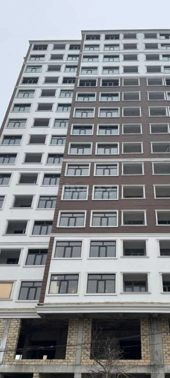 Satılır 4 otaqlı mənzil 110 m²