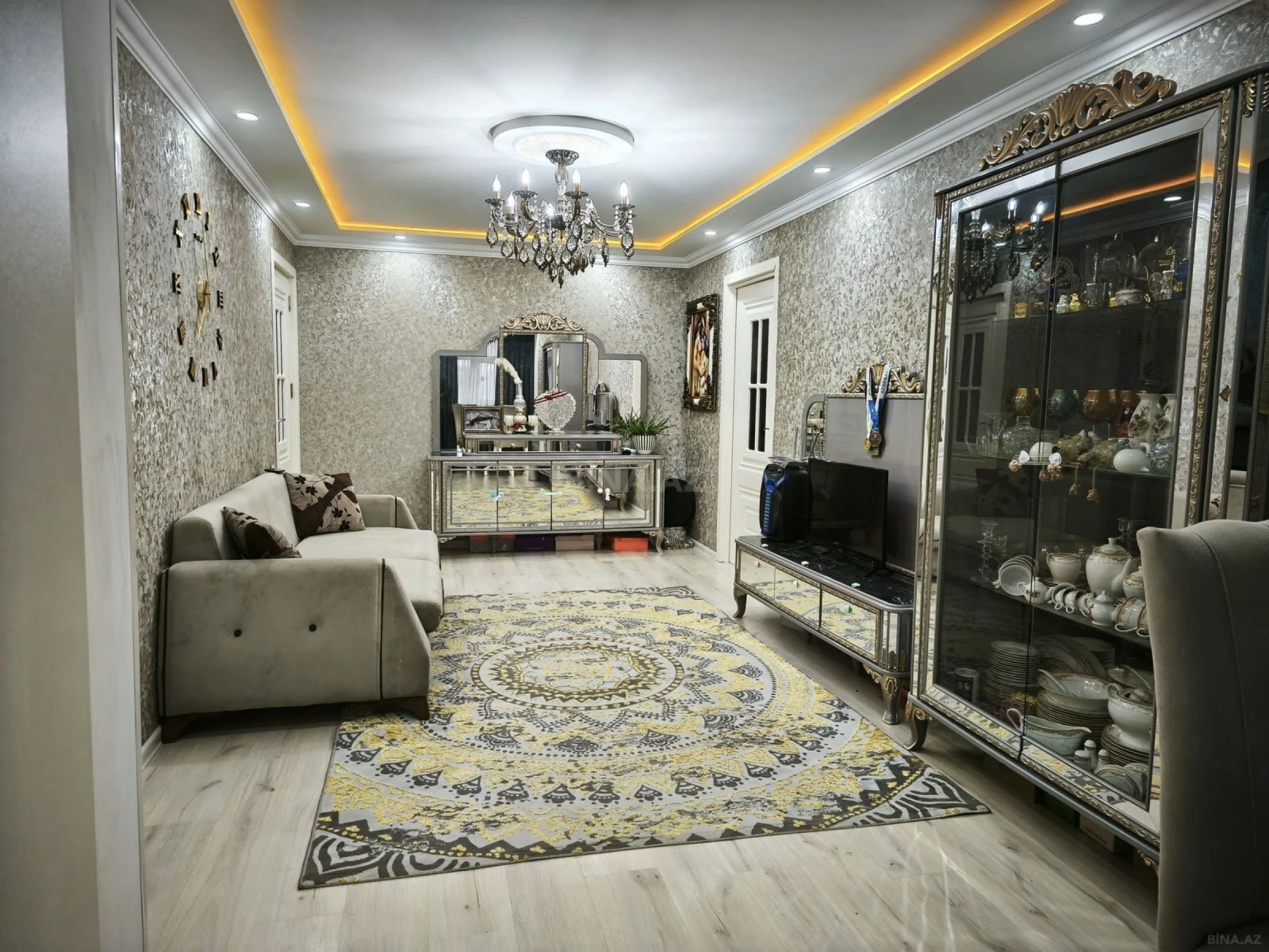 Satılır 2 otaqlı mənzil 55 m²