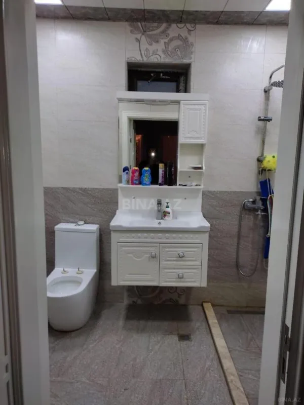 Satılır 5 otaqlı həyət evi 320 m²