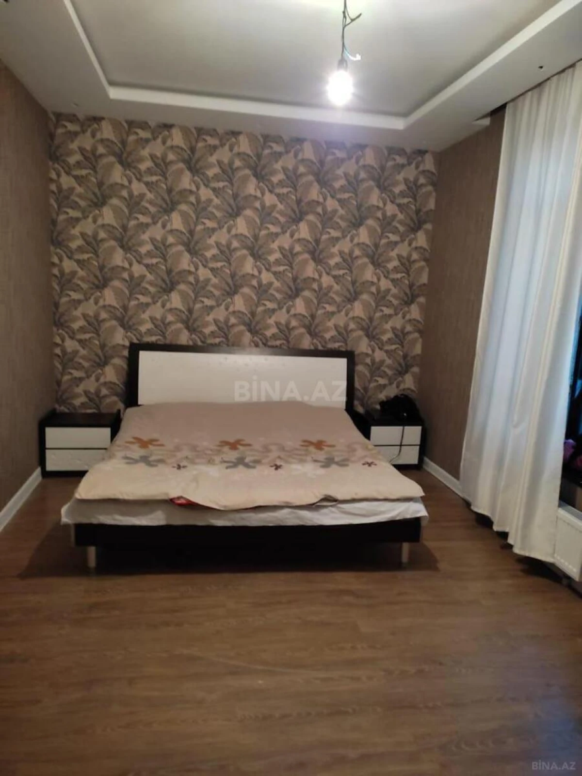 Satılır 5 otaqlı həyət evi 320 m²