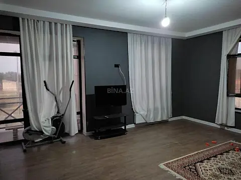 Satılır 5 otaqlı həyət evi 320 m²