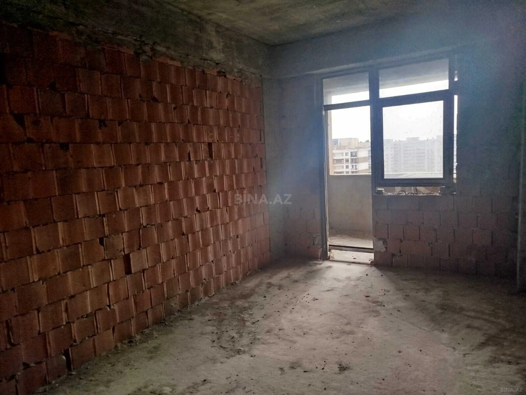 Satılır 2 otaqlı mənzil 118.5 m²