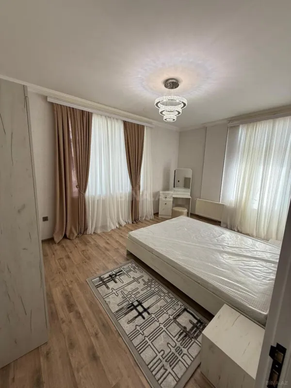 Kirayə verilir 3 otaqlı mənzil 107 m²