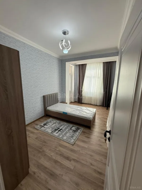 Kirayə verilir 3 otaqlı mənzil 107 m²