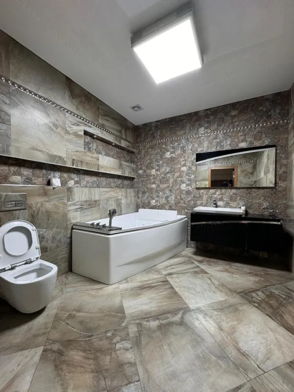 Kirayə verilir 4 otaqlı mənzil 220 m²