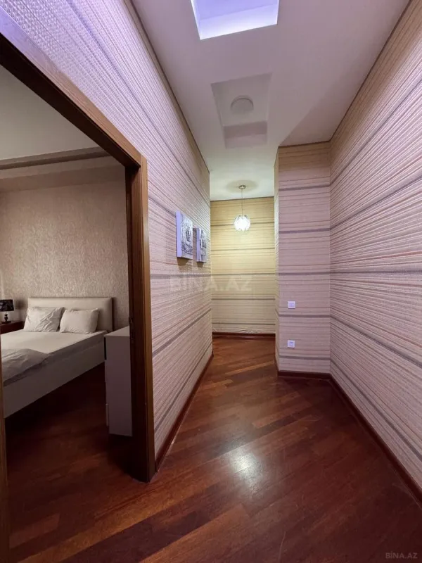 Kirayə verilir 4 otaqlı mənzil 220 m²