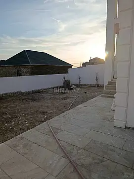 Satılır 5 otaqlı həyət evi 175 m²