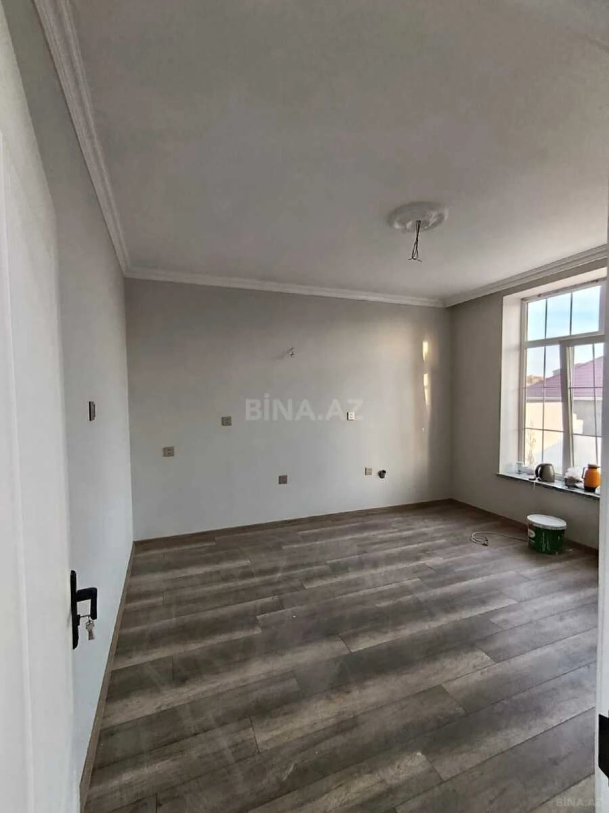 Satılır 5 otaqlı həyət evi 175 m²