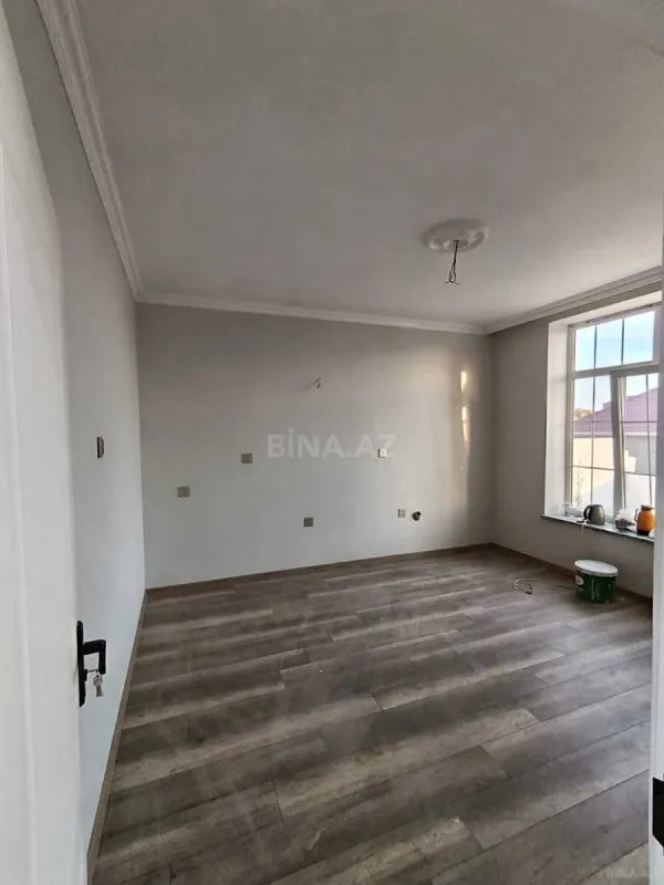 Satılır 5 otaqlı həyət evi 175 m²