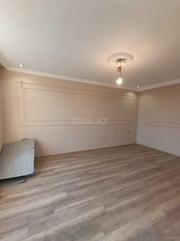 Satılır 5 otaqlı həyət evi 175 m²