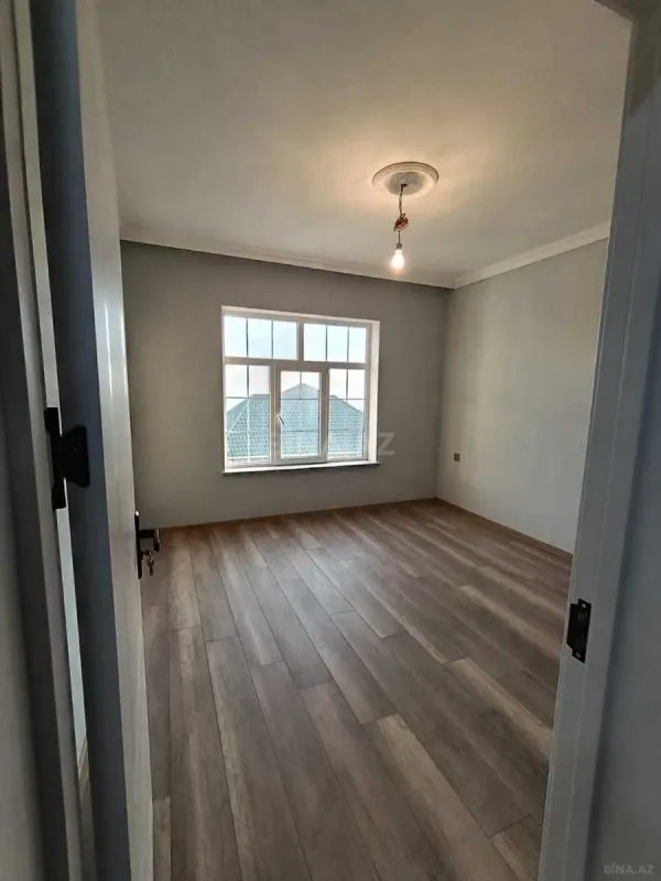 Satılır 5 otaqlı həyət evi 175 m²