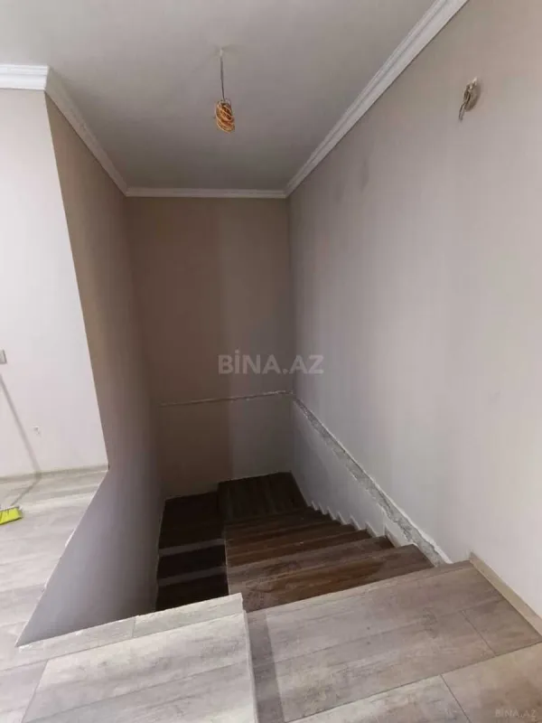 Satılır 5 otaqlı həyət evi 175 m²