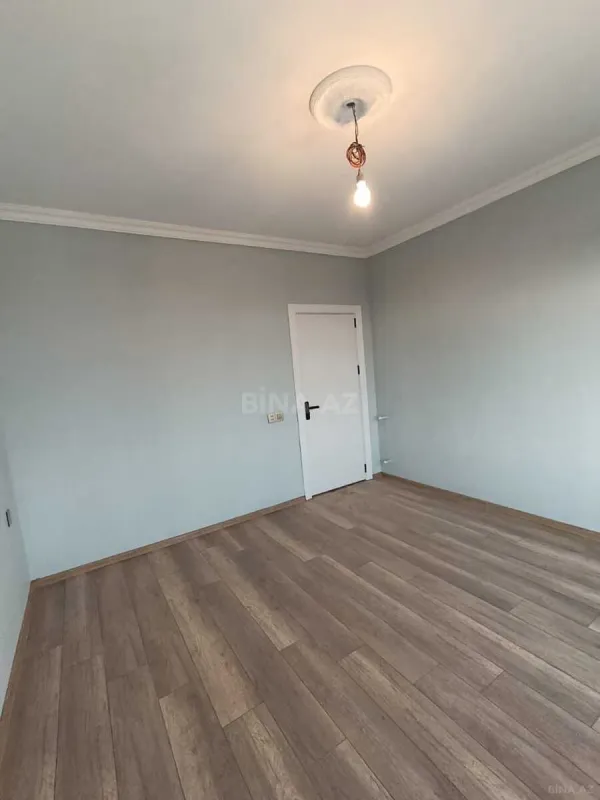 Satılır 5 otaqlı həyət evi 175 m²