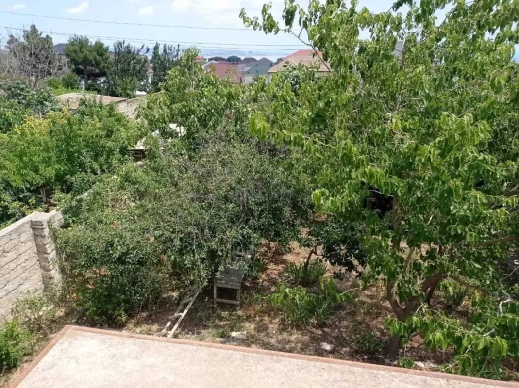 Satılır 5 otaqlı həyət evi 150 m²