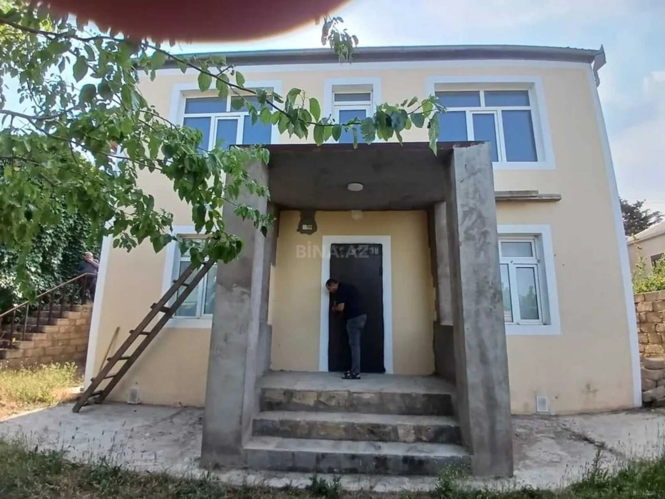 Satılır 5 otaqlı həyət evi 150 m²