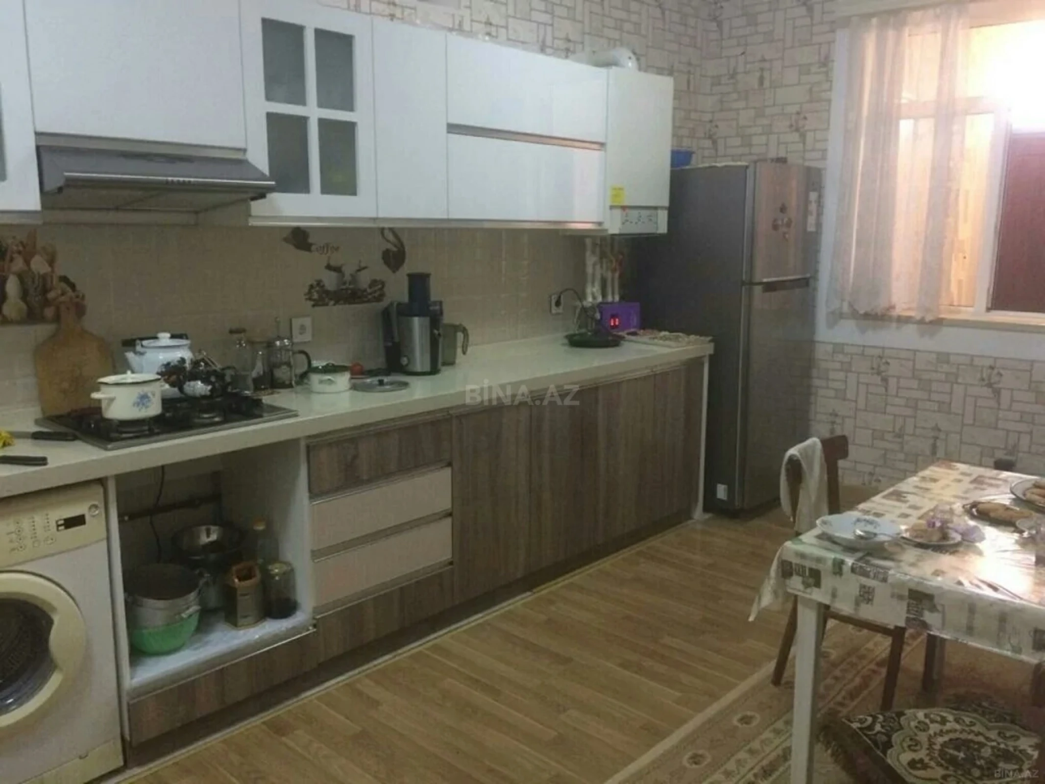 Satılır 5 otaqlı həyət evi 220 m²