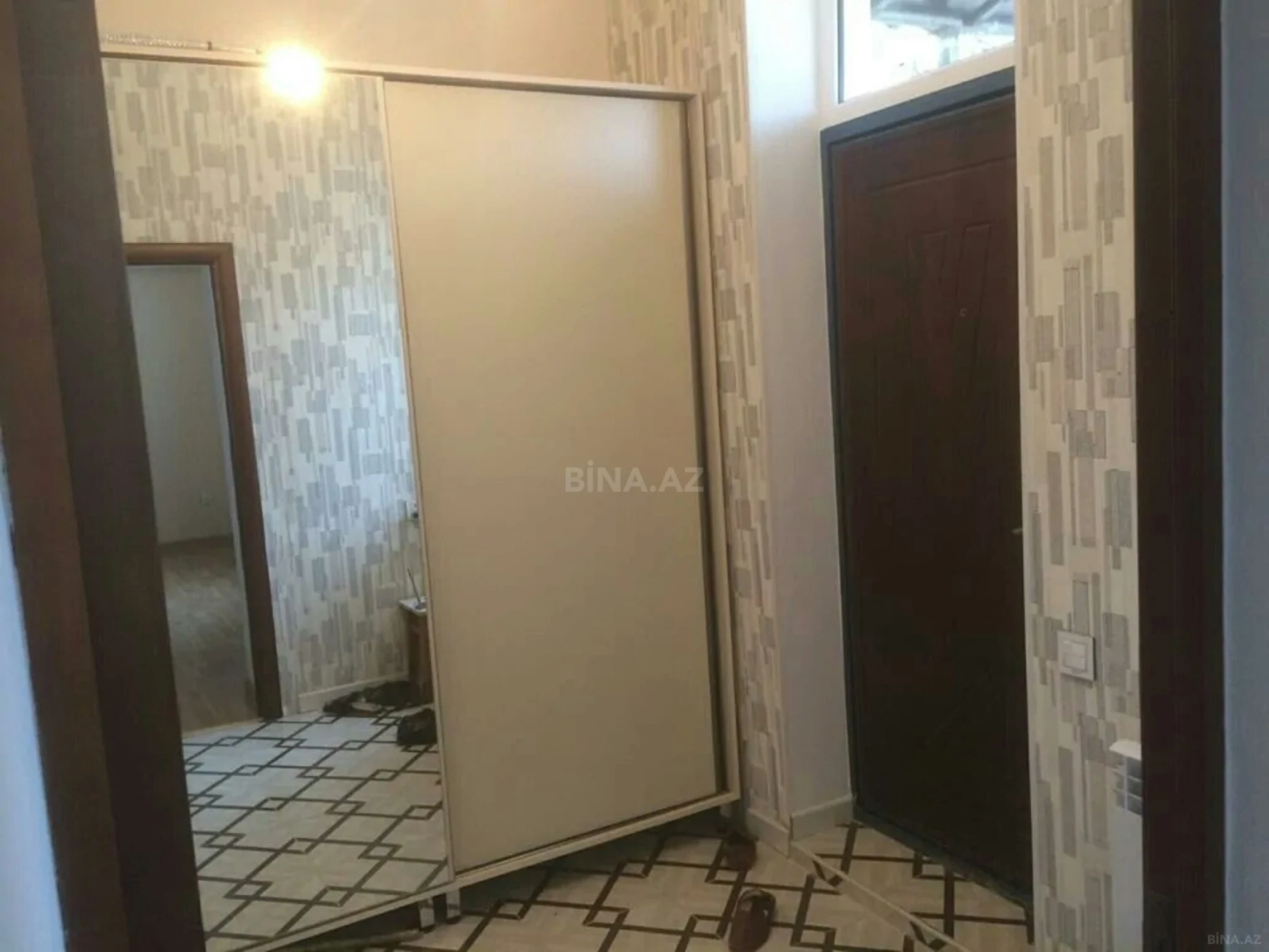 Satılır 5 otaqlı həyət evi 220 m²