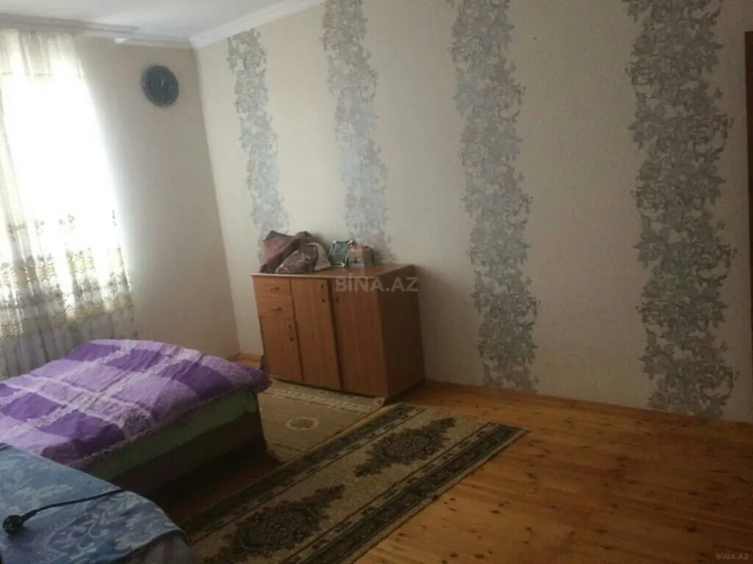 Satılır 5 otaqlı həyət evi 220 m²