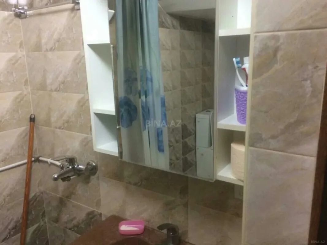 Satılır 5 otaqlı həyət evi 220 m²