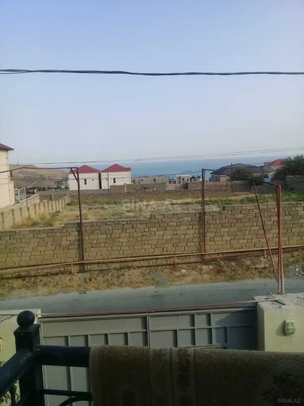 Satılır 5 otaqlı həyət evi 220 m²