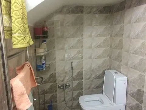 Satılır 5 otaqlı həyət evi 220 m²