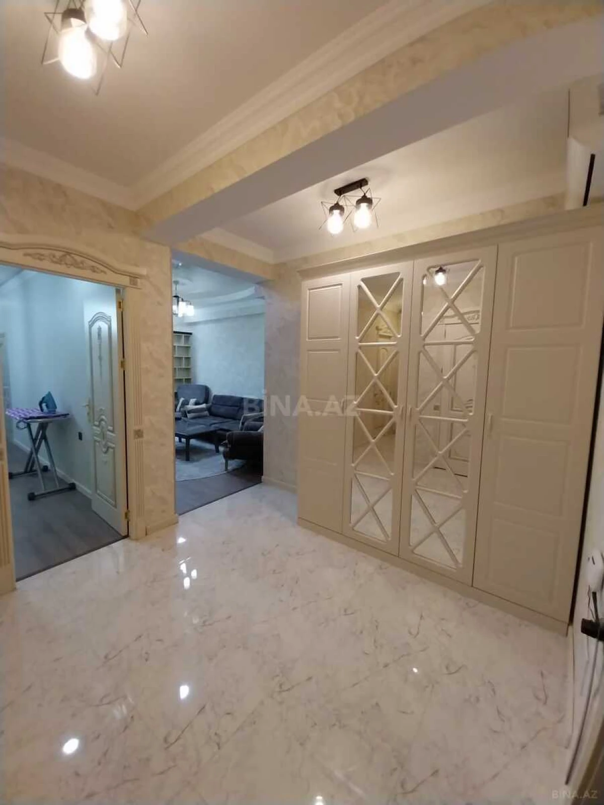 Kirayə verilir 3 otaqlı mənzil 120 m²