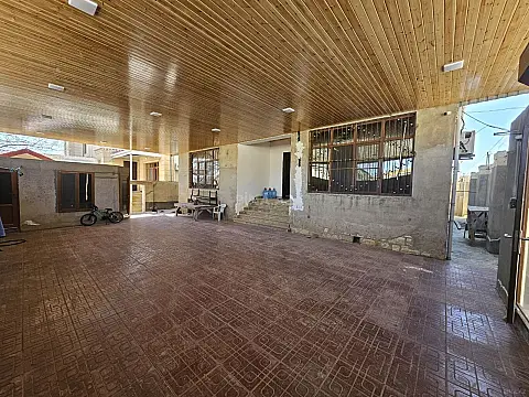 Satılır 3 otaqlı həyət evi 156 m²