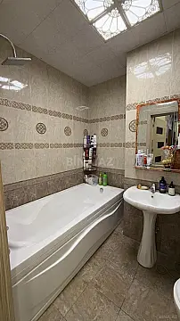 Kirayə verilir 2 otaqlı mənzil 65 m²