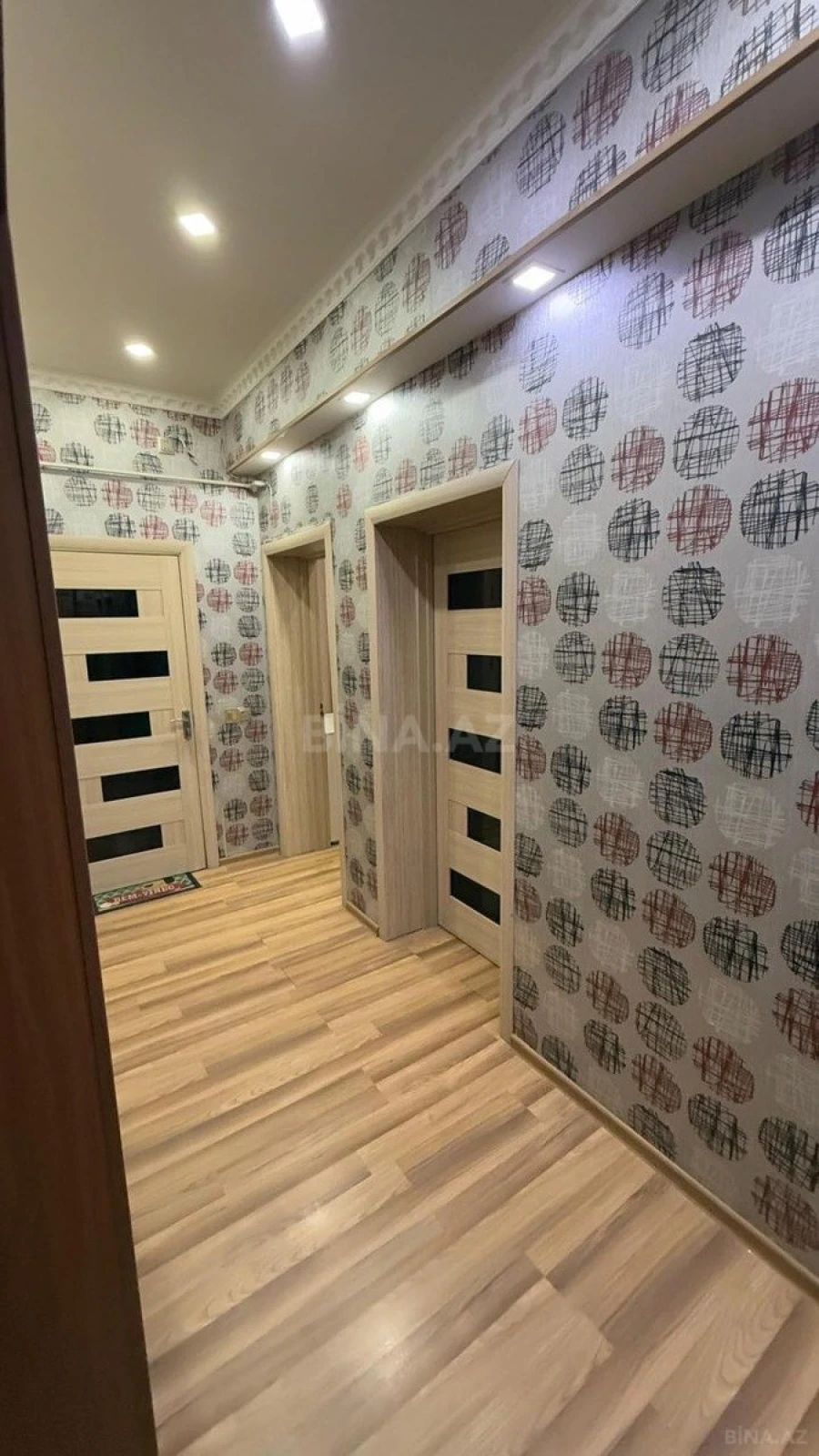 Kirayə verilir 2 otaqlı mənzil 65 m²