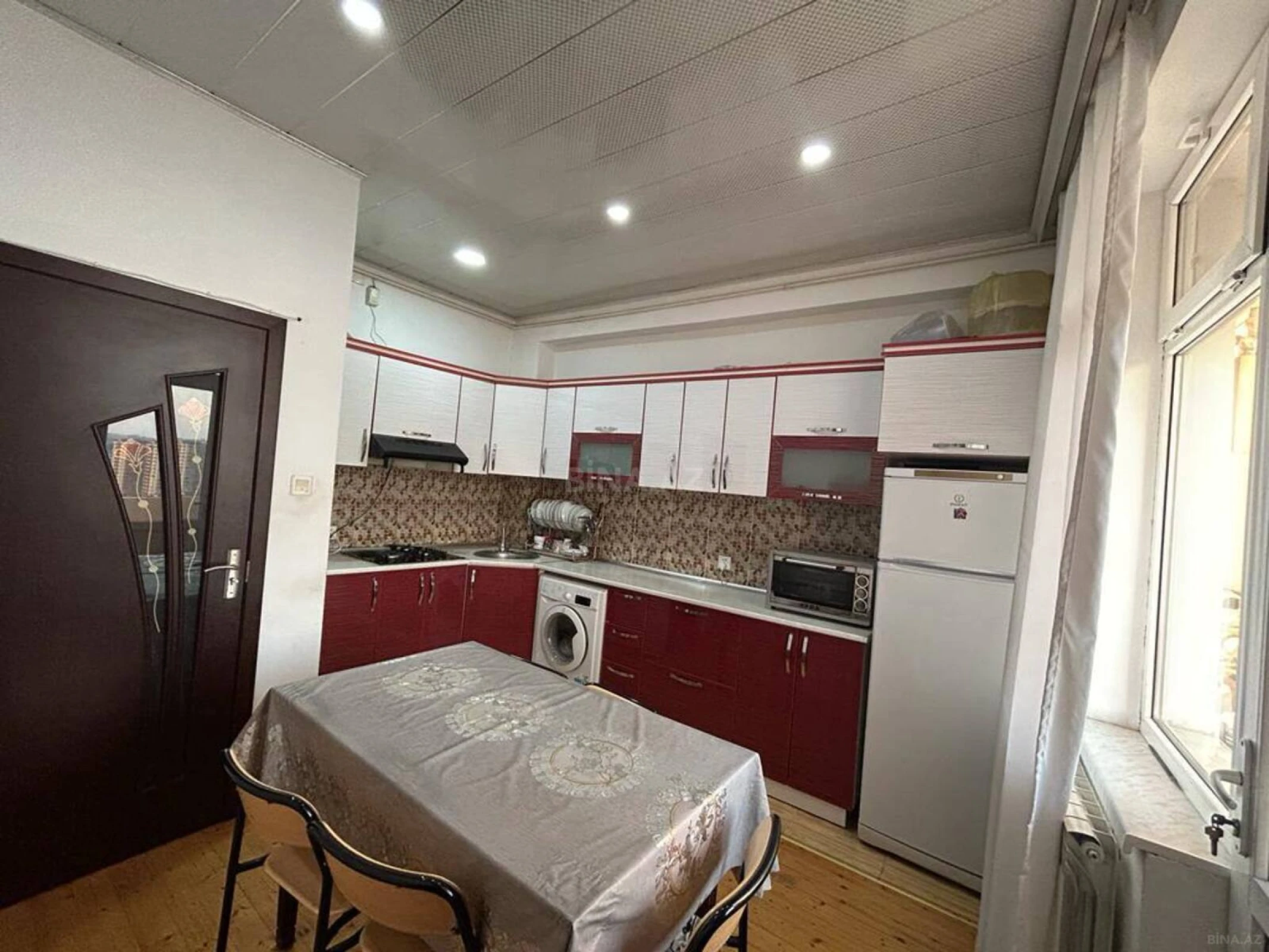 Satılır 2 otaqlı mənzil 55 m²