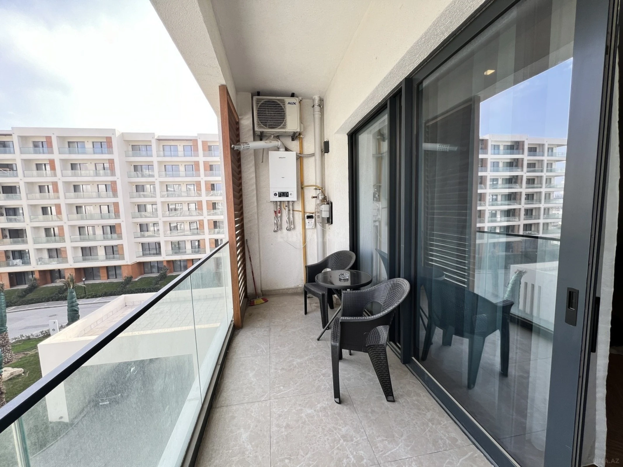 Kirayə verilir 1 otaqlı mənzil 59 m²