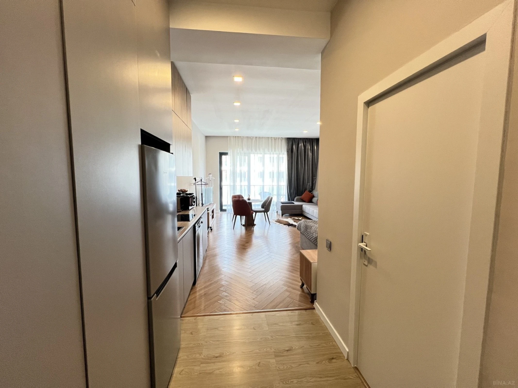 Kirayə verilir 1 otaqlı mənzil 59 m²