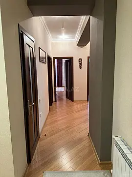 Satılır 3 otaqlı mənzil 102 m²