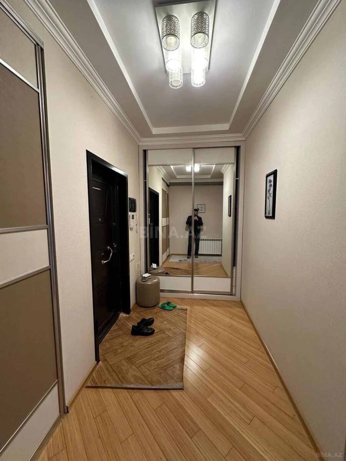 Satılır 3 otaqlı mənzil 102 m²