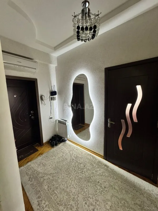 Satılır 2 otaqlı mənzil 60 m²