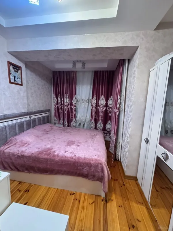 Satılır 2 otaqlı mənzil 60 m²