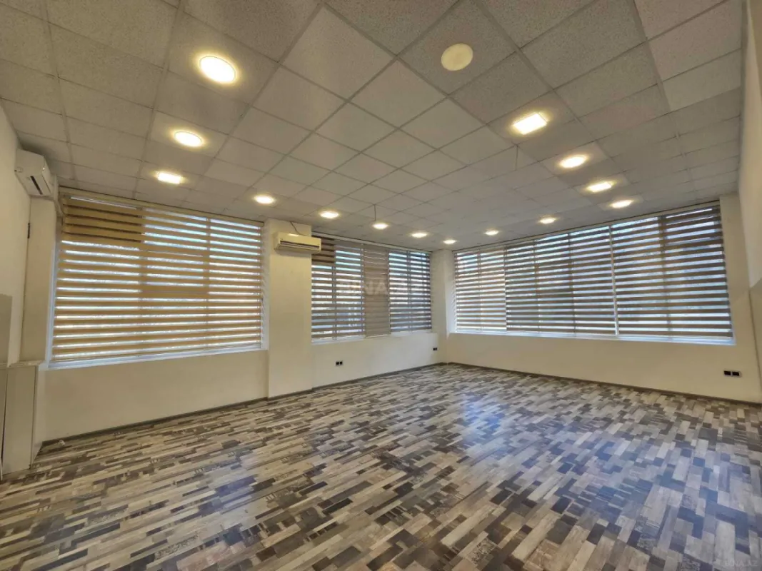 Kirayə verilir 5 otaqlı ofis 210 m²